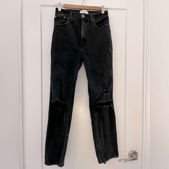 Abercrombie & Fitch Ultra High Rise Ankle Straight Jean - black wash - Picture 1 of 5